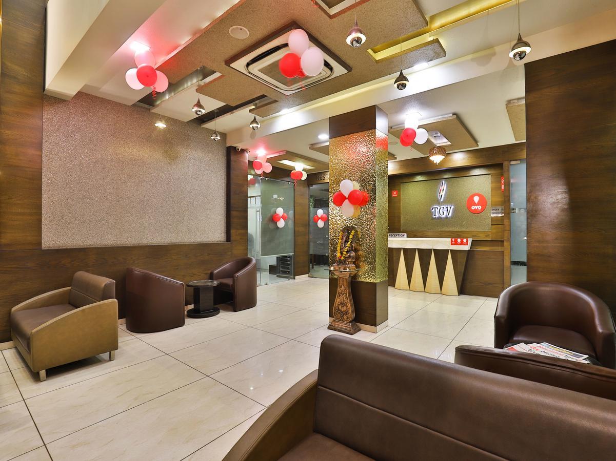 Oyo 13253 The Grand Vinayak Hotel Ahmedabad Exterior photo